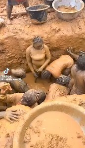 A tragedy of humongous proportions! So what happened to Akufo Addo and Bawumia’s promise to put their presidency on the line in the fight against Galamsey??? The protesters are still being held in police custody, denied bail and yet this government continues to issue mining licenses… utterly shameful and unpatriotic. Let’s fight together for a Sustainable mining industry and protect life! | Joyce Bawah Mogtari