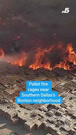 Dallas firefighters are battling a large pallet fire in Southern Dallas near the Bonton neighborhood. Story here ➡️ https://on.nbcdfw.com/LNn9msX | NBC DFW