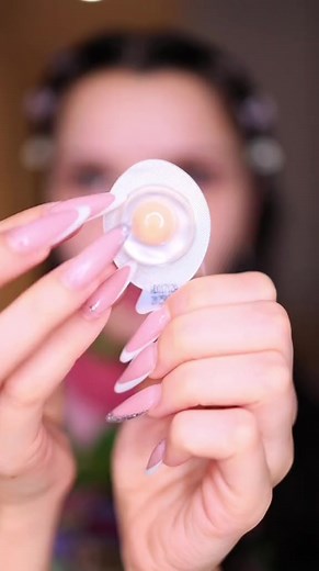 Getting rid of my acne scars ☝🏼 -#dermaroller #dermarolling #acnescartreatment #acnescarsremoval #asmrskincareeddition #relaxingskincare #skincareasmrvideo #asmrbelleza #beautyasmr | Nadina Ioana