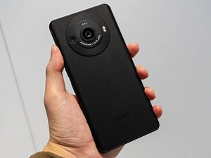 Nouveau téléphone portable Sharp repéré sur FCC avec batterie 7240mAh et SoC Dimensity 700