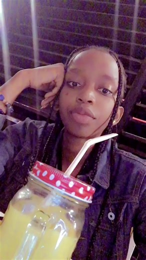 Send my LOVE#love #sendmylovetoyournewlover #nightwalks #longbraids