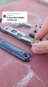 Get rid of the clutter with KeySmart Max 🔑 #keysmart #keysmartmax #minimalism #keyorganizer #keychain #amazonfinds #technews #LifeHack #essentials #assemble | KeySmart