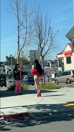 International Blvd 4K - The Streets of Oakland