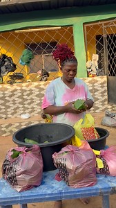 15K views · 383 reactions | After preparing my morning order than I realize, I don’t have a packaging bowl  watch and see how I did it and delivered at exact time | Upper woman | Facebook