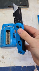 ➡️ The ultimate upgrade is here. 👀 The OX Pro Utility Knife with integrated blade storage means you're never caught out. Flick, cut, flick, repeat. No more fumbling for spare blades. Pure utility, zero fuss. #newtool #tools #diy #oxtools #woodworking | Danny's DIY shed