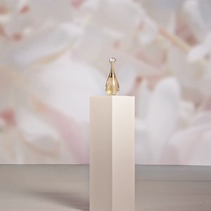 Discover all three unique expressions to find your signature J’adore fragrance. | Macy's