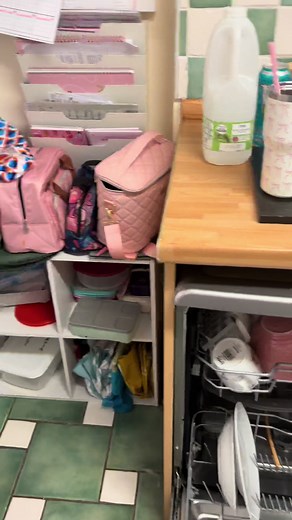 Part 1 of my cleaning series #cleantok #cleaning #kitchenclean #asmr #fyp