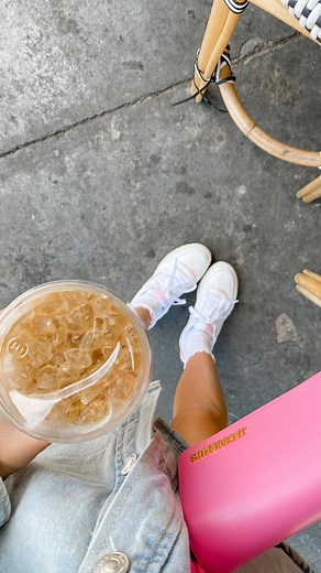 kenna ☻ on Instagram: "spring & summer forever pls 🌸💗🍑🌷🍯🌴✨"