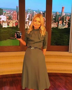 #KellysFashionFinder: Adam Lippes dress, Gianvito Rossi heels, and Gucci belt | Live with Kelly and Mark