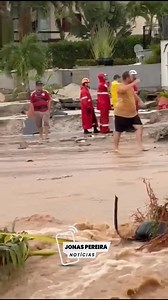 Barragem se rompe na Lagoa Jesuína e casa desaba em Rio Bananal 🚨 Um rompimento de barragem na Lagoa Jesuína provocou o desabamento de uma casa em Rio Bananal, no norte do Espírito Santo, na madrugada desta quarta-feira (21). Equipes do Corpo de Bombeiros e da Defesa Civil foram mobilizadas imediatamente e seguem trabalhando no local para o resgate das vítimas e avaliação dos danos.⚠️ | Jonas Pereira Bugue