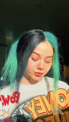 The difference 😳 ib: @Аnokhina Liza #sarcus #positivity #bodypositivity #acne #normal | BeastEater Cris