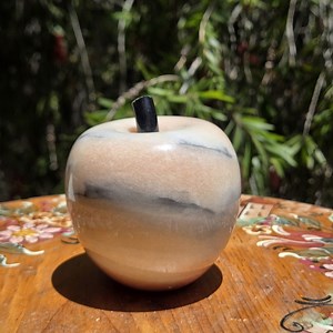 Vintage Carved Alabaster Stone Marble Apple Fruit Paperweight Light Ivory‎ Pink