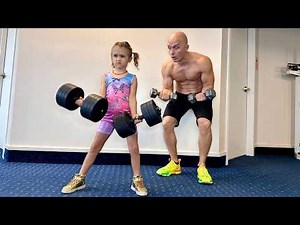 Super Strong 5 Year Old Girl Lifts More than Bodybuilder!