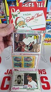 👀1978 Topps Baseball Card Christmas Santa Claus Rack Pack Rip #vintagebaseballcards #youtubereels #baseball #jasonopenscards #baseballcards #sportscards #cardcollector #topps #toppscards #toppsbaseball #whodoyoucollect #thehobby | Jason Opens Cards