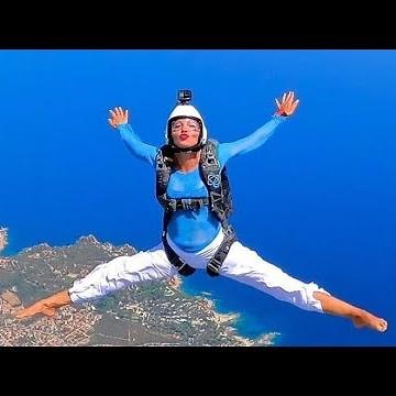 Beautiful Girl Sky Diving 2020 || Fearless Girls || Beautiful World ||