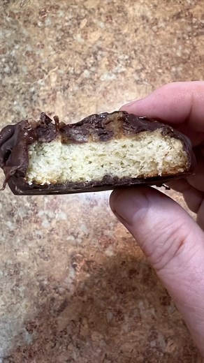 14 reactions | Copycat Girl Scout Tagalong Cookies #cookies #copycatrecipes #girlscoutcookies #bakinglove #chocolatelover #peanutbutterlover #fyp | Kim Artlip | Facebook