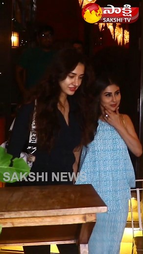 Disha Patani and Mouni Roy Best Friend Together spotted at The Homemade Cafe Juhu #DishaPatani #MouniRoy #TrendingReels #ViralVideo #Bollywood #IndianActress #SakshiTV | Sakshi TV