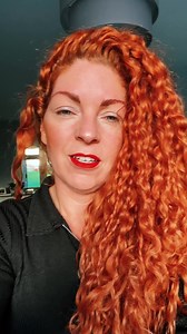 Honestly there’s more bloopers than content 😂 😂 #getmyourselftigetherheather I need an autocue 😂 maybe I could get one ☝️ like the newsreaders 🗞️ I think I type quicker than I talk or vice versa actually i don’t think the equipments the issue 😂 🎤 | Curly Girl Method