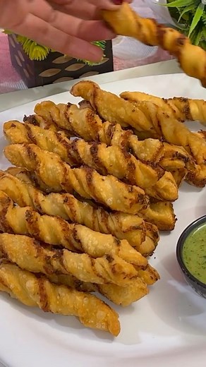 4K views · 260 reactions | Kya apne Kanhiya ye recipe try ki hai twist samosa roll #tasty #healthy #food #cooking #reels #fashion #instagram | Cook with sarabjit | Facebook