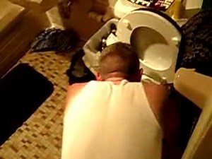 Dan throwing up violently BRUTAL PUKING