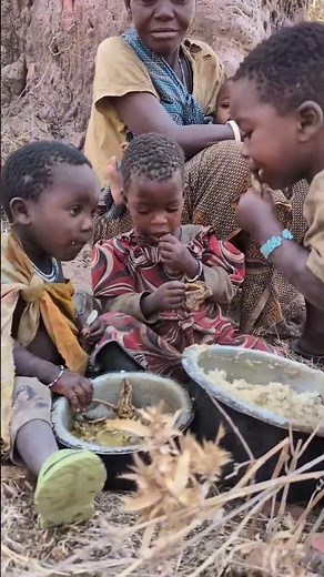 The daily life and diet of the Hazarbi tribe #africa
