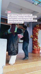 Se'efort inii kha kakak pada adiknya😊 Mantap luarbiasah 👏👏 #charityevent #athletics #profesionalwrestling #royalrumble #trackandfield @sorotan | Mira Abean