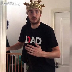 What a beautiful ceremony! 👑 #RoyalWedding #FACupFinal #YesMate | LadBaby