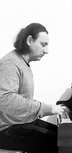 Recitalul "Intre Alb si Negru" ajunge pe 9 decembrie, ora 18:30 la Botosani. Va voi dezvalui muzica mea fara orchestra, fara sonorizare, fara ecrane si lumini, fara efecte speciale. Muzica mea va rasuna pura si simpla, asa cum mi-a dat-o Dumnezeu. Bilete aici: https://www.iabilet.ro/bilete-botosani-recital-exceptional-de-pian-intre-alb-si-negru-cu-bogdan-ota-91651/?q=bogdan ota | Bogdan Alin Ota