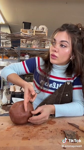 Hand Build a Day: Emma Powell Model