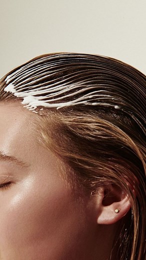 @ your MONAT girls 🫧💕 Choose 4 of your favourite skincare essentials in travel-size for only £48 / €53! 🥰👇 Choose 4 from: Travel Size Night Haven™ Overnight Age Control Cream Travel Size - Eye Smooth™ Nourishing Eye Cream Travel Size Berry Refined Scrub™ (Available in UK Only) Travel Size Make Up Vanishing Balm™ (Not available in UK) Travel Size C. Radiance™ Illuminating Serum Travel Size Rewind™ Age Control Nectar Mini - Hydration Booster™ Hyaluronic Serum Plus Mini - Barrier Booster™ Niaci