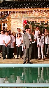 20K views · 558 reactions | Mais uma vez é Natal… E a luz do céu volta brilha em nossos corações. Tempo de graça e de paz. Tempo de encontro, partilha e amor. Tempo de renovar a esperança, porque o Deus da luz se encarnou. Que o nascimento de Jesus em Belém nos inspire a semear o bem, a apertar as mãos, a partilhar conquistas e a reconhecer que Deus vem conosco morar. | Beleza Padre Ezequiel Dal Pozzo | Facebook