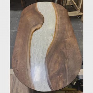 Dessus de table ovale blanc en bois d'acacia époxy | Table basse et salle à manger moderne River | (Personnalisable)