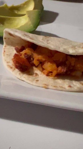 1.8K views · 47 reactions | Tacos de papa y chorizo . | La cocina de Vero | Facebook