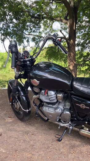 Royal Enfield interceptor 650 custompaint 🩵🩶 #custompaint #interceptor_650 #enamelart #sissymae #rayalenfield #thailand | Nawin Nawin