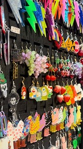 Because your outfit isn’t complete without a piece that pops Location: 18 Upper Level Market Halls, Camden Lock Place | Camden Market
