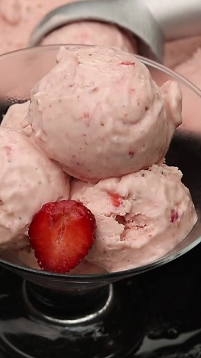 5.7K views · 44 reactions | Strawberry Ice Cream  #strawberryicecream #icecream #strawberry | FriendCheap Menu | Facebook