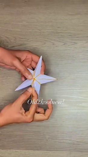 27 reactions | DIY Paper Stars ⭐️ | Origami Stars | #christmas #paperstars #oragami #chrimasstars #creative #craft #ideas #festiwalvibes #diystar #kidscrafts #chiristmasdecor #greenchristmas #sharingiscaring #sharing #kidsactivities #crafts #Educationalmaterials #fb #parents #everyone #LearningIsFunForEveryone #schoolproject #kidsactivities #holidayactivities #forkids #insta #fypシ | Old2koolnew | Facebook