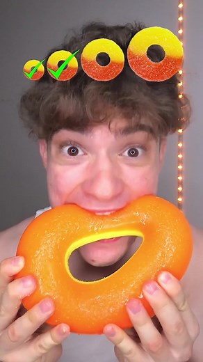 Spicy Family Giant Peach Ring Sour Challenge!