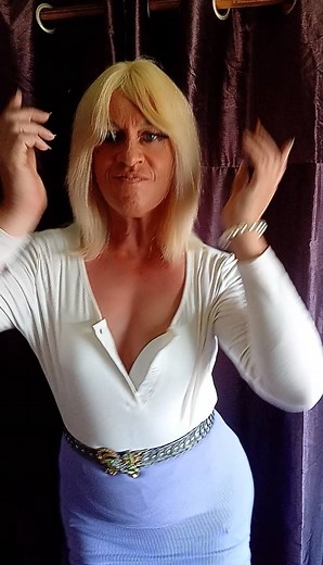 Crazy mixed up, dancing, library, trans glam strawberry girl, that's me xxx💋🍓🍓🍓🍓 . . . . . .#transgender #lgbtq #lgbtq🌈 #lgbt🌈 #longlegs #longlegs #longblondehair #trans #lgbt #crossdressor | Goldie Goldin