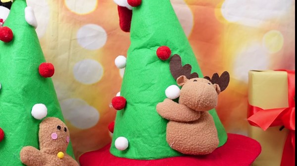Suhine 2 Pieces Funny Christmas Tree Hats Unisex Holiday Cap Xmas Holiday Hat with Reindeer Gingerbread Man Santa for Festive Party Celebrations Christmas Costume Accessories