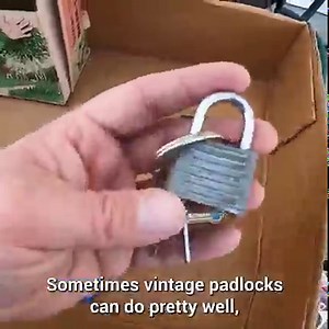 Unexpected Vintage Finds! 🔎 *Garage Sale* | Froggy Flips