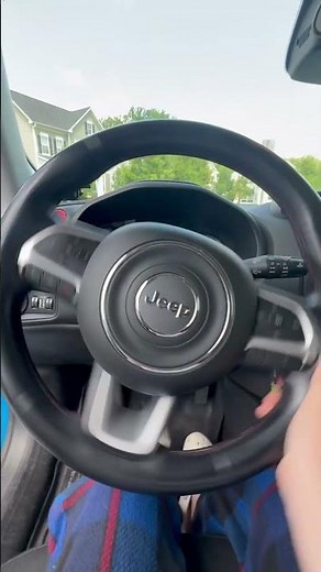 2016 Jeep Renegade startup