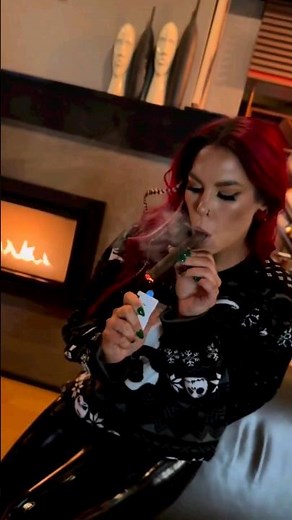 Cigar Woman