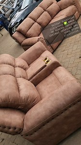 Recliners mabawa 😊 😊 69000 | Dollar Funiture