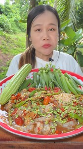 112K views · 2.4K reactions | ตำซั่วกุงสดเผ็ดๆแกล้มผักสดๆกรอบๆ | กินแซ่บแบบ นุช | Facebook