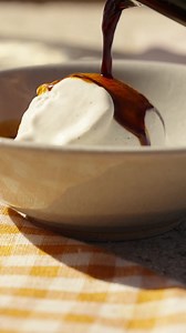 The tastiest (and easiest) affogato to pair with that sweet summertime feeling. Grab yourself some Craft Instant Espresso and treat yourself to this delicious dessert. Instructions: Combine 4 g (or 1 tsp) of our Craft Instant Espresso with 1 oz hot water. Pour espresso over a scoop (or two) of your favorite vanilla ice cream and enjoy. | Blue Bottle Coffee