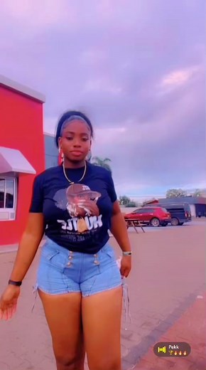 Lv babe (@lvbabe__)’s videos with original sound - Lv babe