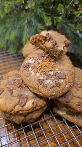 Homemade Hazelnut-Almond Cookies Recipe 🍪😋 A special recipe that I recently tried out for my kids. I made a healthy twist by substituting the usual all-purpose flour with a combination of hazelnut and almond flour. The result was absolutely delicious! 😍 Here's the recipe 👇 - 2 cups all-purpose flour - 1/2 cup hazelnut flour - 1/2 cup almond flour - 1 tsp baking soda - Pinch of sea salt - 1 cup room temperature butter - 2 large eggs - 1 cup packed brown sugar i use muscovado it's the best 👌�