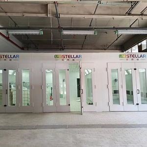 [Hot Item] CE Certified Fuel Heating Spray Painting Cabinet for Automotive Industry
