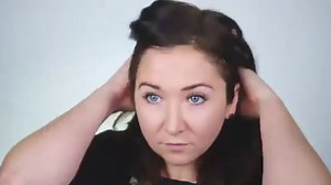 Pro Tip: Use hair spray as a primer before you apply Root Touch Up. For more information: http://bit.ly/1R5FtGe | Madison Reed